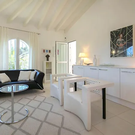 Amores By Interhome Willa